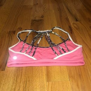 Lululemon • lighten up bra sz 6